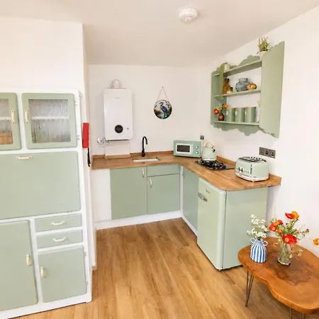 Heron Way, Romantic Break Surrounded By Nature Ivegill
